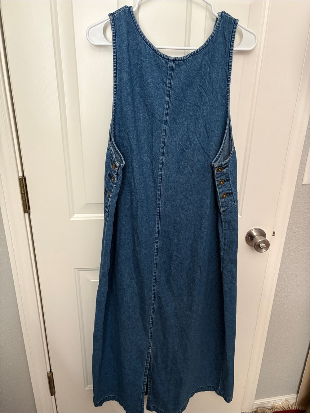 Classic Blue Denim Sleeveless Midi Dress - Picture 6 of 6